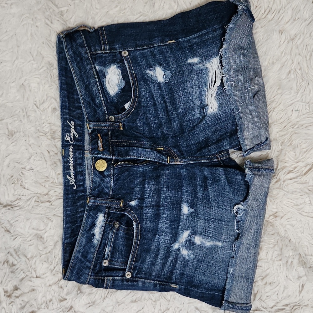 AEO Distressed Jean Shorts // Size 4